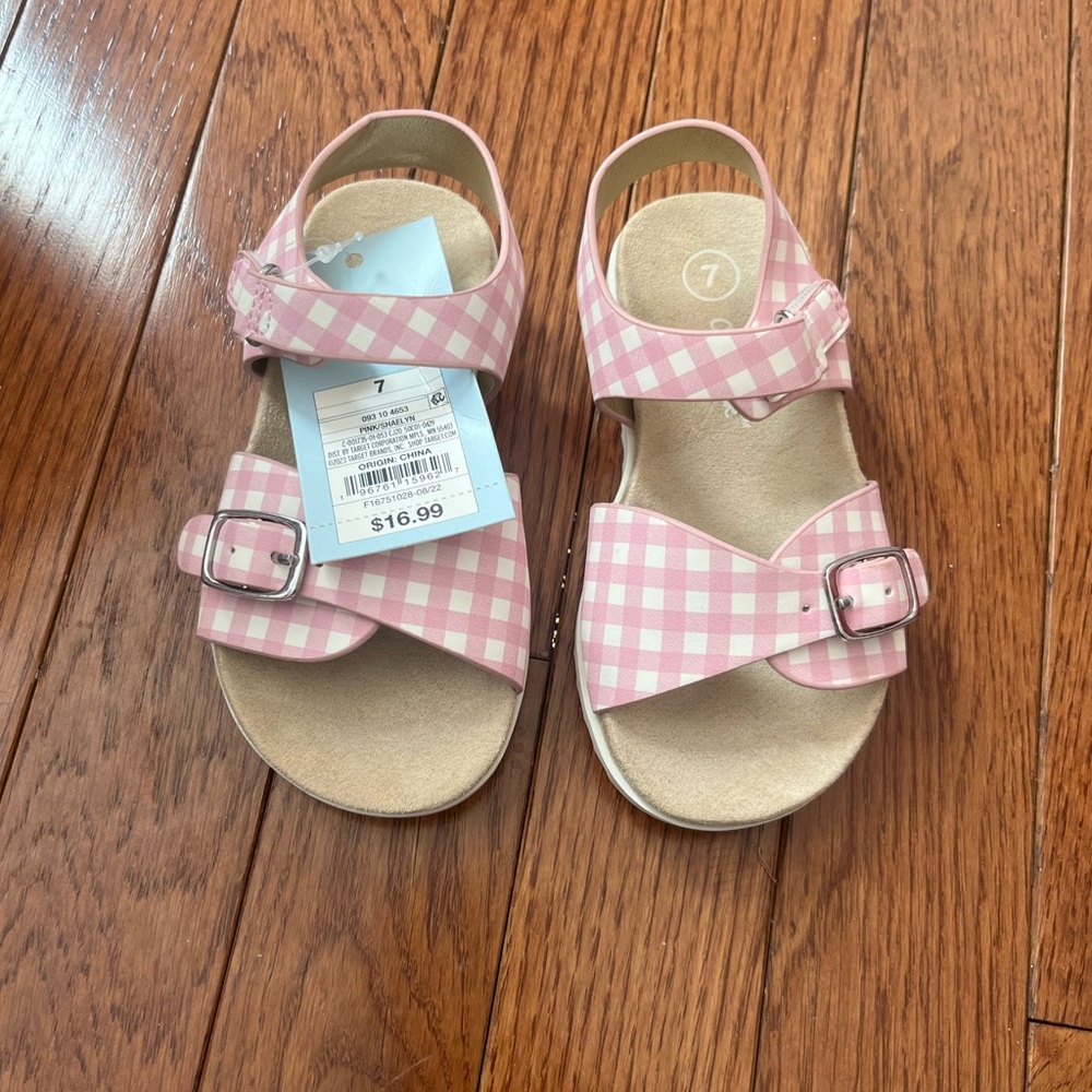 Girls sandals size 7